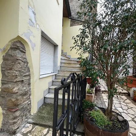 Apartament Palaiti