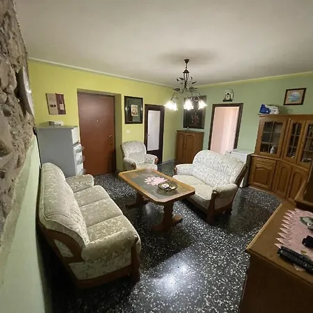 Apartament Palaiti